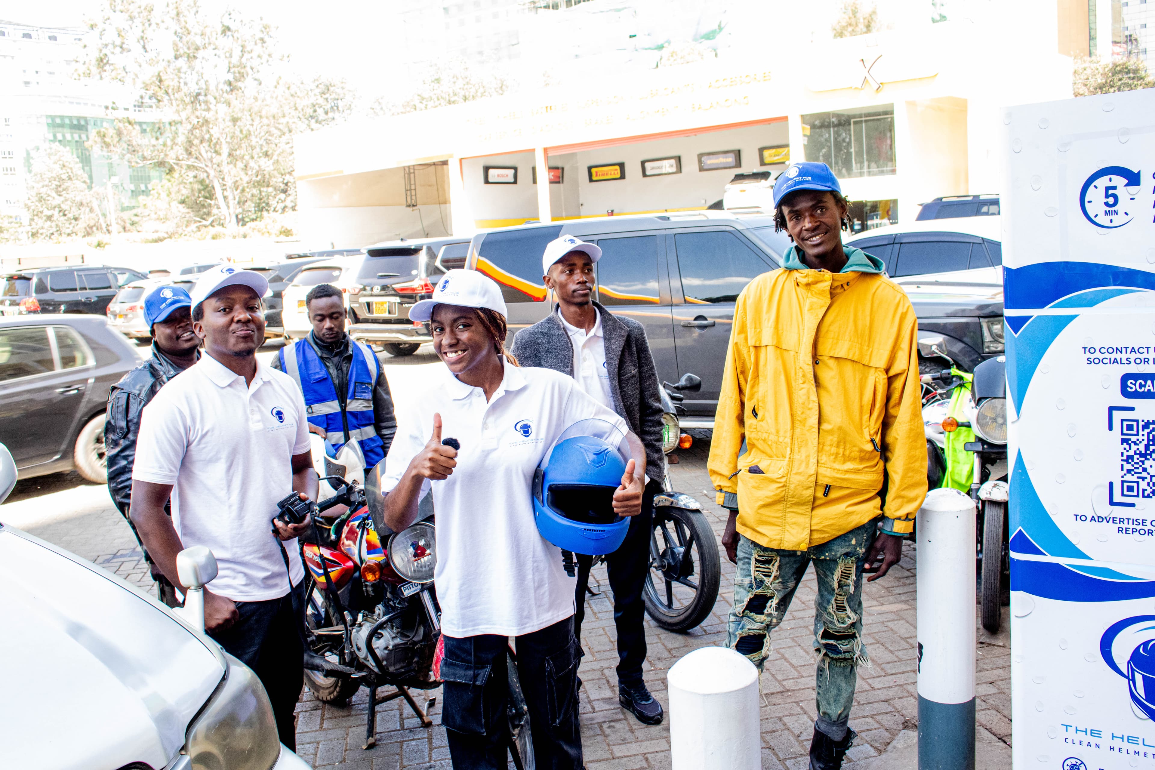 Helmet Hub machine at a station